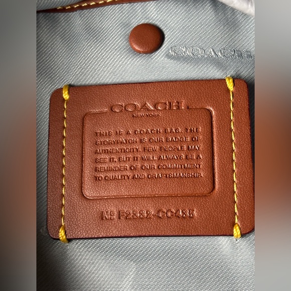 NWOT-Coach Cary Gray Pebbled Leather Handbag - Picture 12 of 16